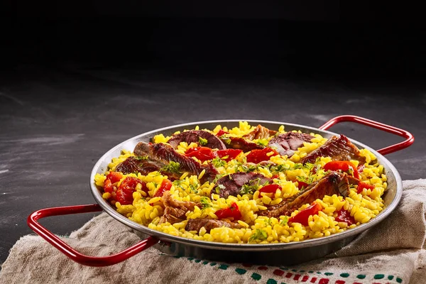 Rustieke Metalen Schotel Van Heerlijke Traditionele Spaanse Paella Homo Met — Stockfoto