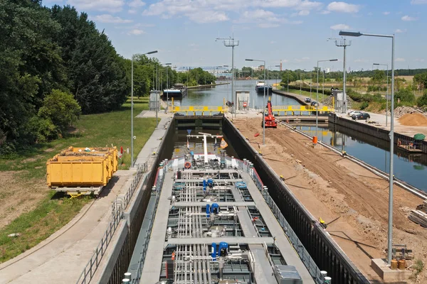 Tanker Sluice — Stock Photo, Image