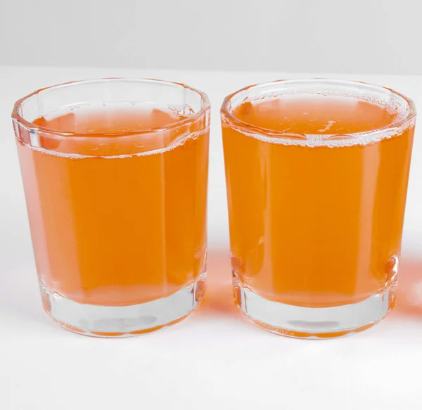 Sok Pomarańczowy Kontynentalnym Stole Śniadaniowym — Zdjęcie stockowe
