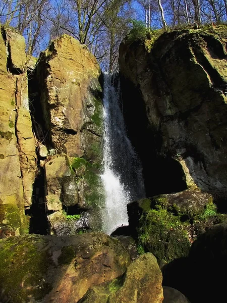 Mooie Waterval Natuur Achtergrond — Stockfoto