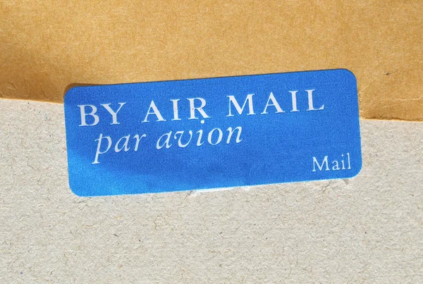 항공우편에 봉투의 사항을 게시합니다 — 스톡 사진