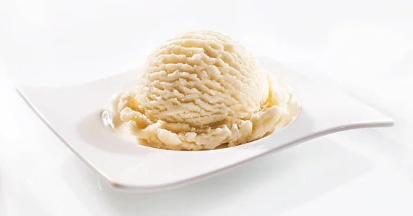 Single Serving Delicious Vanilla Ice Cream Attractive Wavy Bowl White — Stock Photo, Image