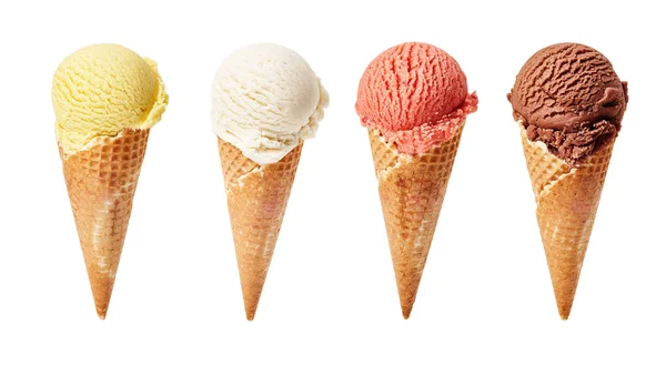 Různé Naběračky Zmrzliny Bílém Pozadí Různými Kuličkami Vanilky Čokolády Jahodami — Stock fotografie