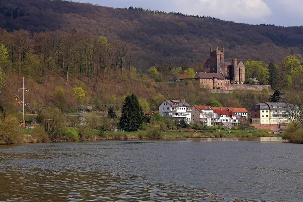 Neckar Cerca Del Neckarsteinach Con Mittelburg —  Fotos de Stock