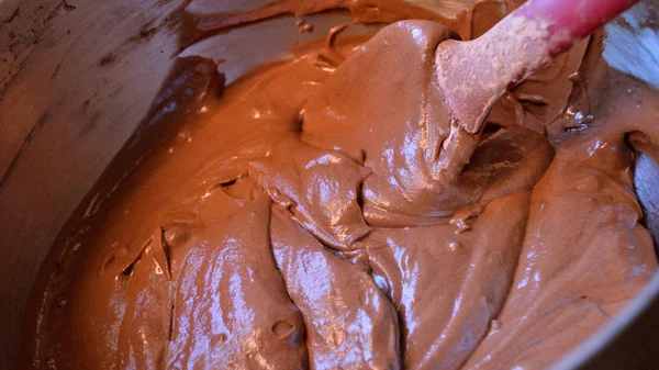 Panorama Primer Plano Mezcla Casera Pastel Chocolate Recipiente Acero Inoxidable — Foto de Stock