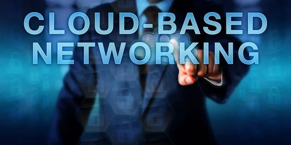 Atılgan Stratejisti Dokunmatik Ekran Arayüzü Üzerinde Cloud Baked Networking Zorluyor — Stok fotoğraf