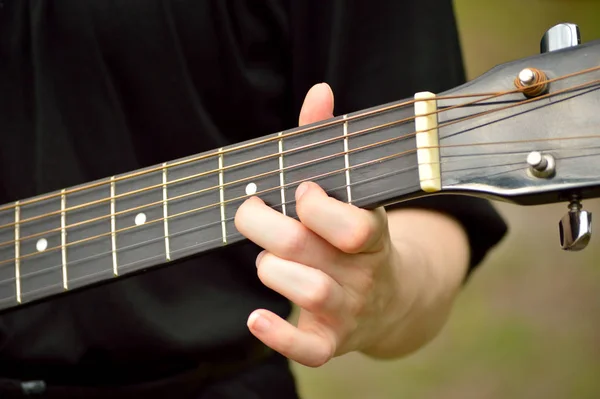 Guitarist Jugando Estilo Los Dedos Nota Digitación Tablero Libre Guitarra — Foto de Stock