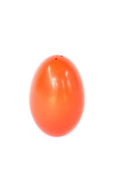 Красное Пластиковое Яйцо Белом Фоне Фото Акции — стоковое фото