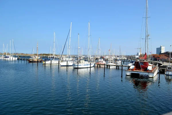 Puerto Deportivo Puerto Especialmente Diseñado Con Amarres Para Embarcaciones Recreo — Foto de Stock