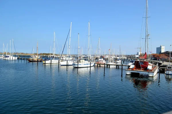 Marina Porto Especialmente Concebido Com Amarras Para Embarcações Prazer Pequenos — Fotografia de Stock