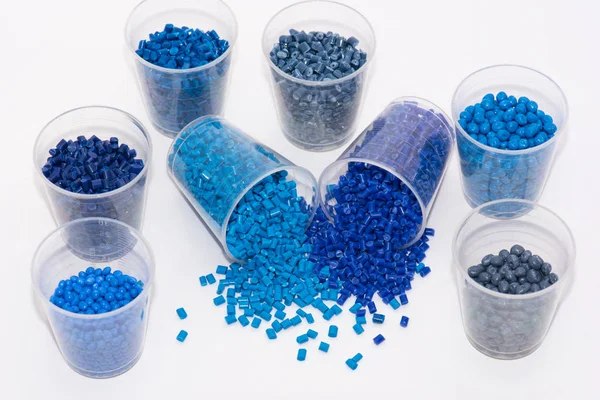 Diferentes Granulados Plástico Teñido Azul Laboratorio — Foto de Stock