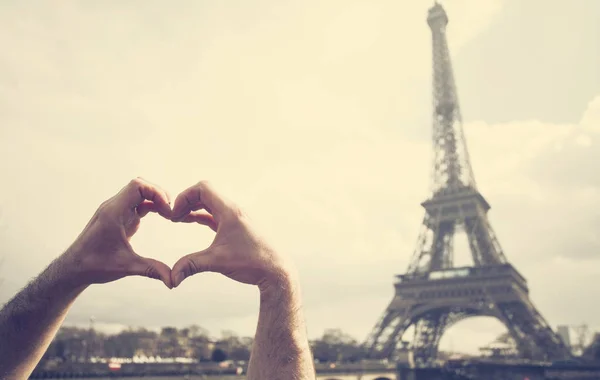 Hands Forming Heart Shape Front Eiffel Tower Retro Styled Photo — Stock Photo, Image