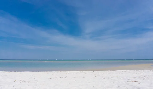 Ostsee Panorama Mit Türkisfarbenem Meer Und Segelbooten Horizont Einem Sonnigen — Stockfoto