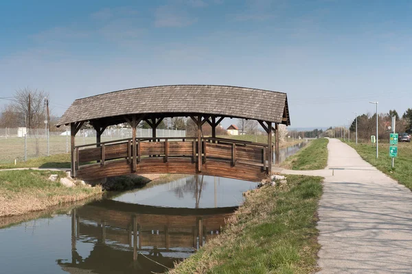 Ponte Coberta Wiener Neustaedter Kanal Áustria — Fotografia de Stock