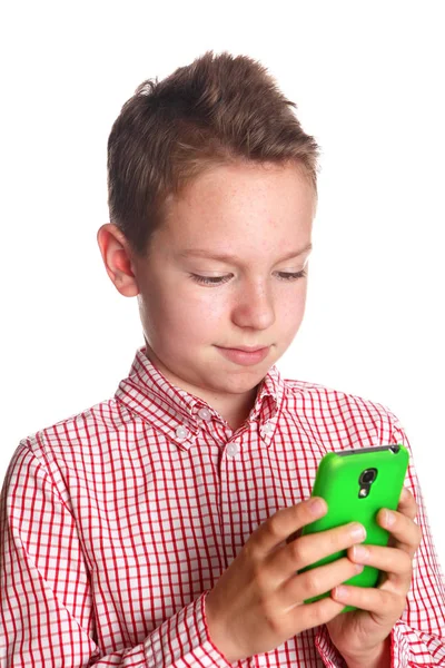 Pojke Med Smartphone Dagtid — Stockfoto