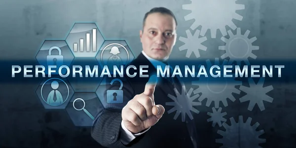 Firmenchef Berührt Performance Management Auf Einem Touchscreen Geschäftskonzept Für Aktivitäten — Stockfoto