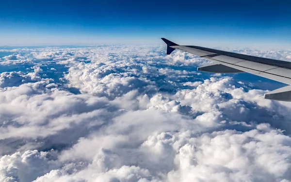 Вид Самолета Крылом Над Францией Атлантикой Альпеном — стоковое фото