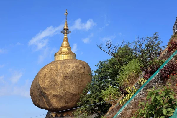 Myanmar Daki Altın Kaya — Stok fotoğraf