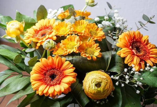 Ramo Flores Color Naranja Perfecto Para Día Madre Cumpleaños Peonías —  Fotos de Stock