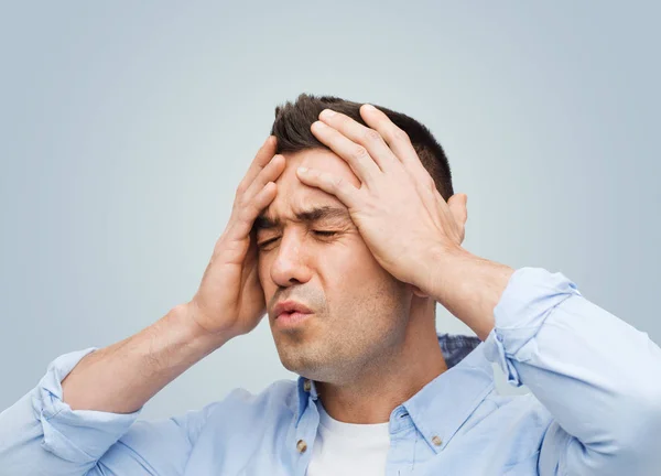 Stress Huvudvärk Hälsovård Och Människor Concept Olycklig Man Med Slutna — Stockfoto