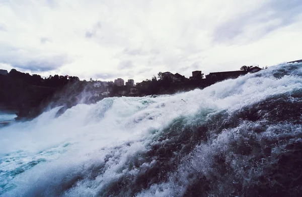 Close Enormous Waterfall Cascade Cataract — Stock Photo, Image