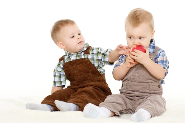 Two Little Boys Fresh Apple Sit White Background Healthy Food — Stock Photo, Image