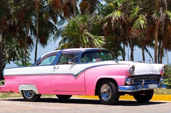 Americano Clássico Carro Estacionado Havana Cuba — Fotografia de Stock