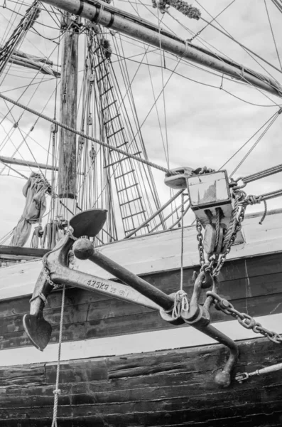 Anker Und Takelage Eines Alten Segelbootes Nahaufnahme — Stockfoto