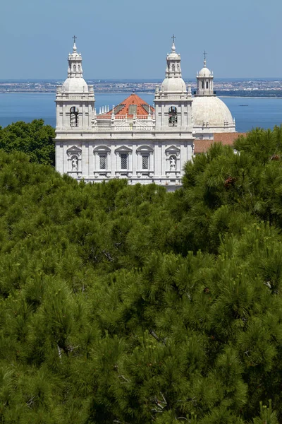 Iglesia Santa Engracia Lisboa Portugal Con Océano Fondo — Foto de Stock