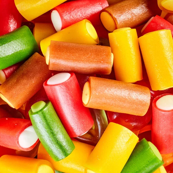 Blisko Góry Widok Kolorowych Cukierków Kawałki Wypełnione Pyszne Słodkie Śmietany — Zdjęcie stockowe