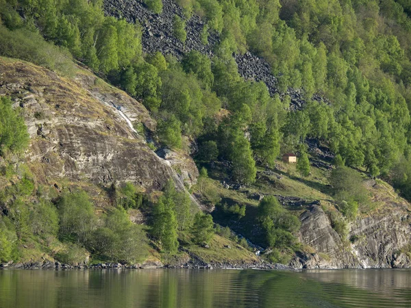 Vacker Utsikt Över Majestätiskt Landskap Med Vattenfall — Stockfoto