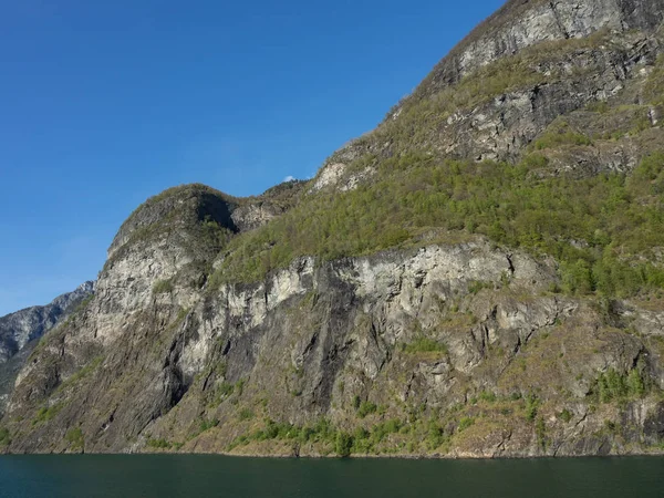 Vista Panorámica Del Majestuoso Paisaje Con Cascada —  Fotos de Stock