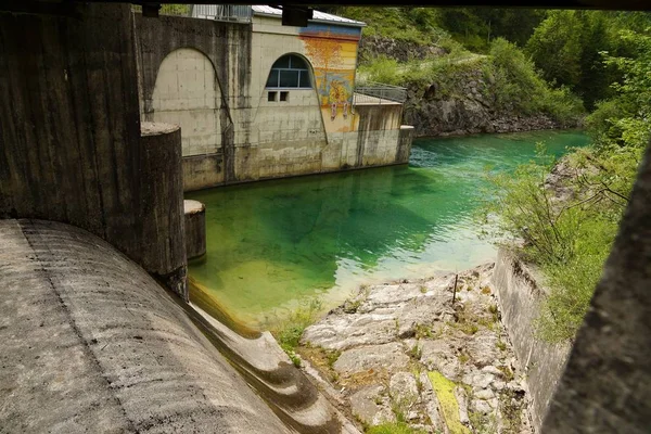 Reservatório Nos Alpes — Fotografia de Stock