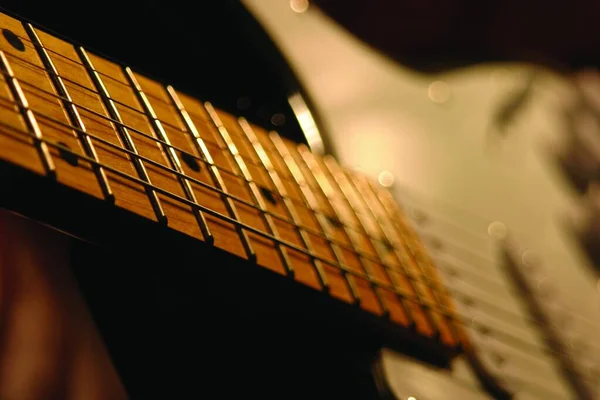 Tembakan Jarak Dekat Dari Leher Gitar — Stok Foto