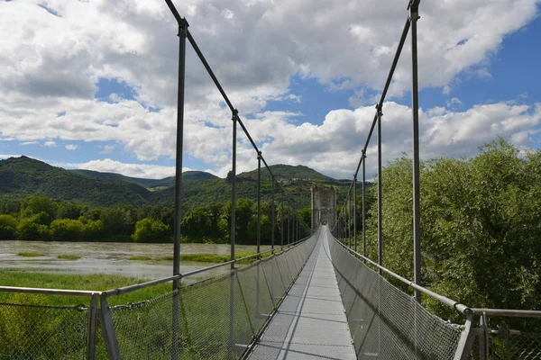 Θέα Της Γέφυρας Στα Βουνά — Φωτογραφία Αρχείου