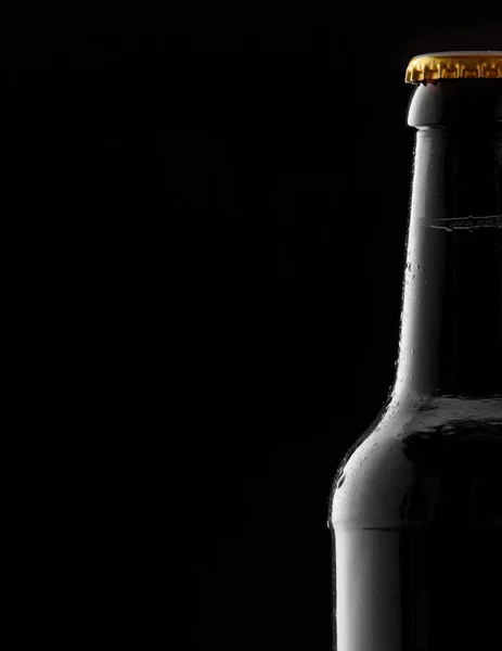 Partial Cold Sealed Full Beer Bottle Condensation Side Border Black — Stock Photo, Image