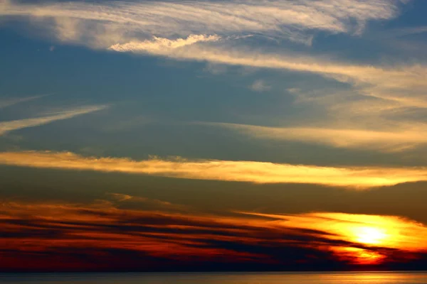 Ηλιοβασίλεμα Βράδυ Στη Βαλτική Θάλασσα — Φωτογραφία Αρχείου
