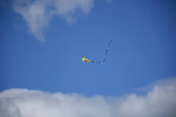 Воздушный Змей Летящий Небе — стоковое фото