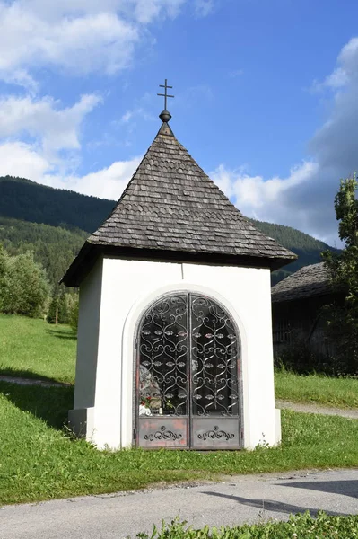 Güzel Kilise Binasının Manzarası — Stok fotoğraf