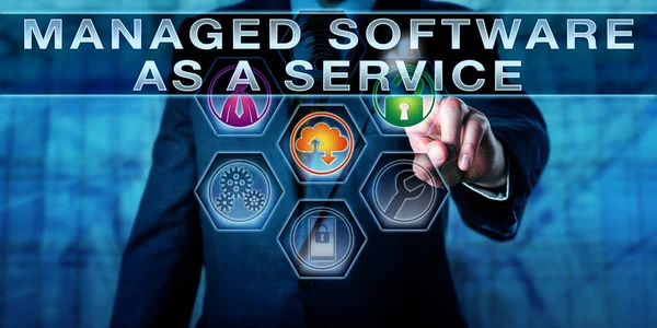 Manager Berührt Managed Software Service Auf Einem Interaktiven Kontrollbildschirm Geschäftskonzept — Stockfoto