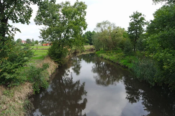 Letni Krajobraz Nad Rzeką Górna Silezja — Zdjęcie stockowe