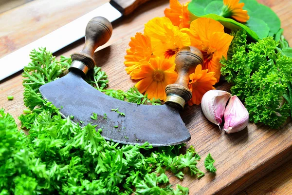 Herbs Wooden Board Knife — Stock Photo, Image