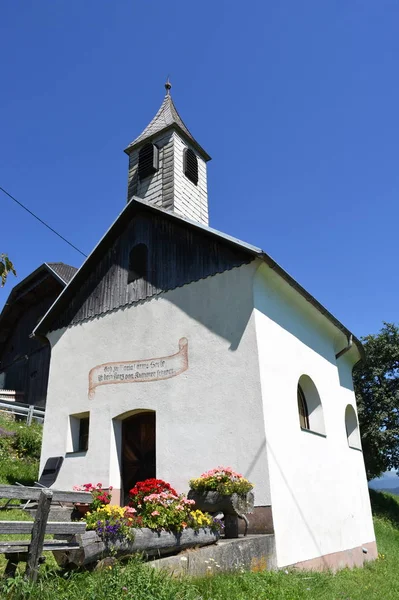Radlberg Kaplica Góra Wieś Kościół Górny Drautal Farma Górska Łąka — Zdjęcie stockowe