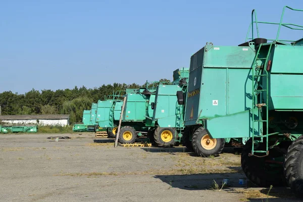 Rússia Aldeia Poltavskaya Setembro 2015 Combinar Colheitadeiras Don Máquinas Agrícolas — Fotografia de Stock