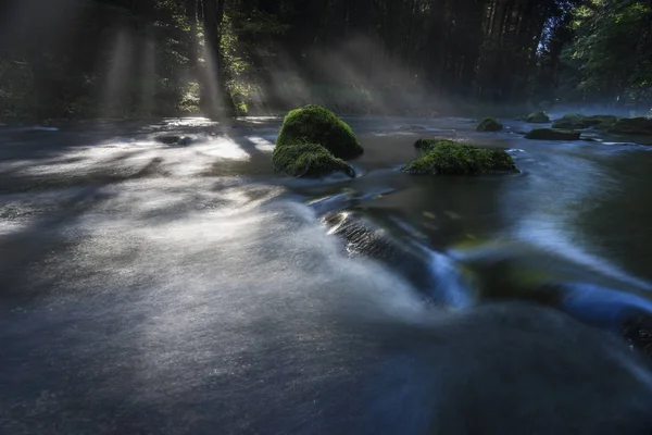 Mist Breaking Sun River Bright Morning Sun Receding Fog Long — Stock Photo, Image