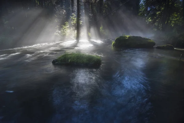 Mist Breaking Sun River Bright Morning Sun Receding Fog Long — Stock Photo, Image