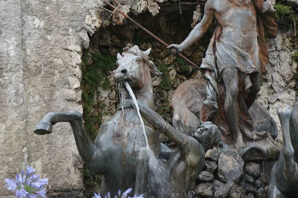 Fontana Del Neptune Nel Palazzo Del Linderhof Area Del Parco — Foto Stock