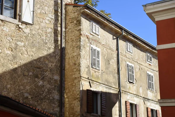 Motovun Montona City Historic Alley Narrow Winding House — 图库照片