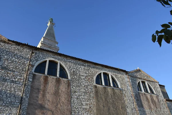 Rovinj Chiesa Monumento Santa Eufemia Barocco Torre Della Chiesa Campanile — Foto Stock