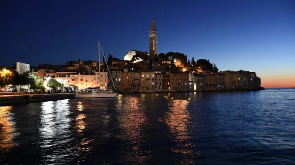 Rovinj Istria Croatia Porto Noite Crepúsculo Pôr Sol Cidade Velha — Fotografia de Stock
